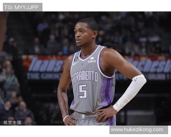 福克斯谈国王现状:对此我真没什么好说的 只能说这边的草更绿吧 福克斯谈国王现状:对此我真没什么好说的 只能说这边的草更绿吧