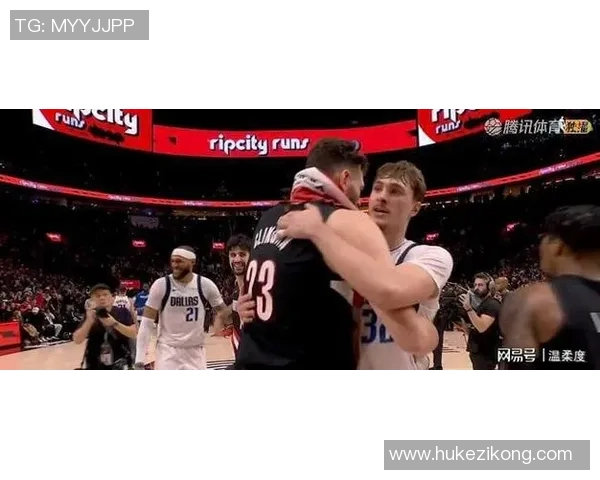 昨日赛后克林根和弗拉格交换球衣 两人自小相识&母亲是大学队友 昨日赛后克林根和弗拉格交换球衣 两人自小相识&母亲是大学队友