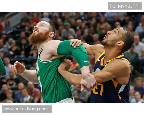 遗憾空砍！爵士乔治全场29分6助，第三节7中7怒砍21分